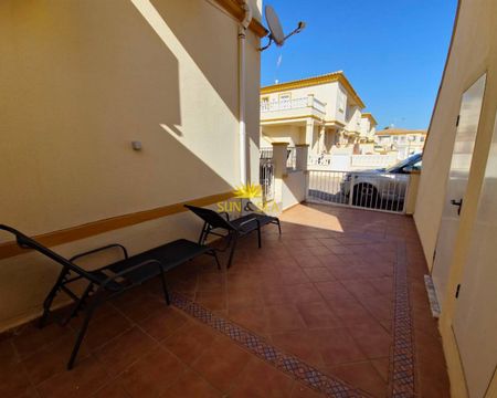 BUNGALOW RENTAL IN ORIHUELA COSTA - PROVINCE OF ALICANTE - Photo 2