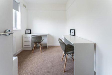 2 bedroom terraced house to rent - Photo 3