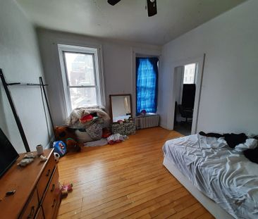 2 1/2 Au Centre-ville - 1er Juillet 2026 - Photo 2