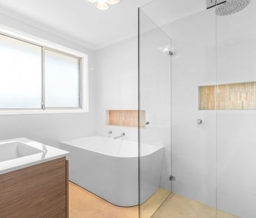 2 Nabiac Avenue, Belrose NSW 2085 - House For Rent | Domain - Photo 6