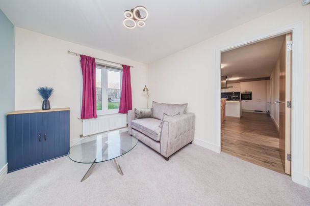 4 bedroom detached house to rent - Photo 1