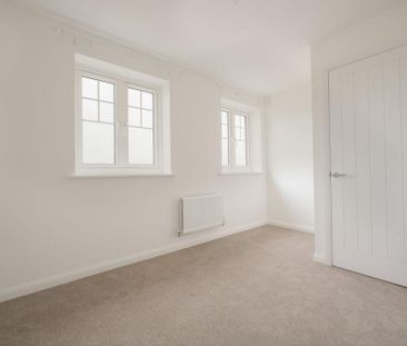 2 bedroom semi-detached house to rent - Photo 4