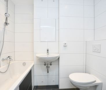 Frisch saniert / Balkon / Modern - Foto 2