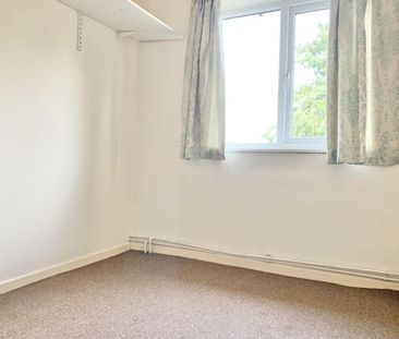 3 bedroom detached house to rent - Photo 2