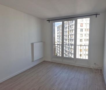 Location Appartement 2 pièces 37m² IVRY SUR SEINE 94200 - Photo 2