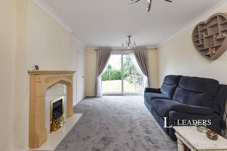2 bedroom bungalow to rent Braemar Close, ST2 - Photo 2
