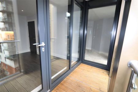 1 bedroom apartment to rent - Photo 2