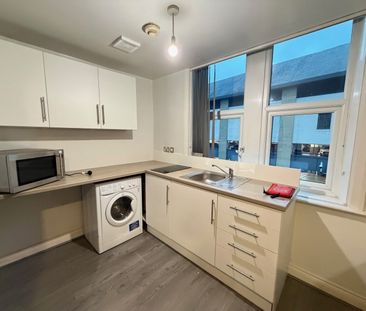 Oldgate, Huddersfield - Photo 4