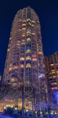 New Listing - Spacious 3 Bed Condo steps to Robson St - Photo 1