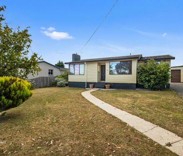 82 Nixon Street, DEVONPORT - Photo 5