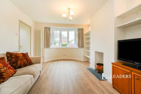 3 bedroom semi-detached house to rent - Photo 2