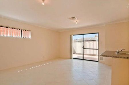 Pets Allow! Top Locale. Walk to Everything! Ultra-convenient life style! - Photo 2