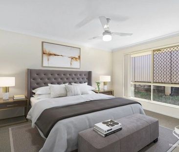 Spacious 4-Bedroom Family Home in Prime Parkwood Location - Photo 4