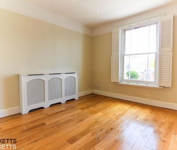 3 bedroom semi-detached house to rent - Photo 3