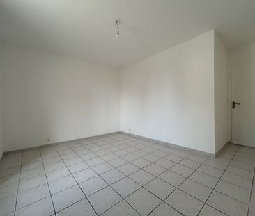 Location Appartement 3 pièces 57m² - Photo 2