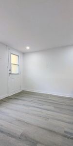 **Renovated 4 1/2, TOP Floor, Large Balcony-The Village/Downtown, Metro Papineau** - Photo 4