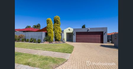 Spacious Family Oasis with Pool & Alfresco - Perfect for Summer Living! - Photo 3