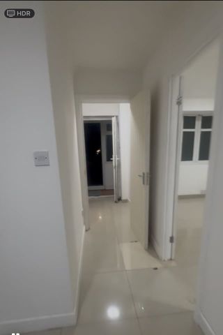 5 Bed Semi-Detached House, Duke Road, IG6 - Photo 4