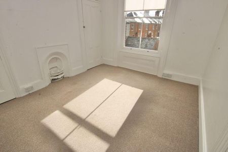 4 bedroom terraced house to rent - Photo 5