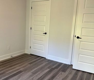 For Lease - 1100 Lackner Place Unit# 305, Kitchener, Ontario - Photo 1