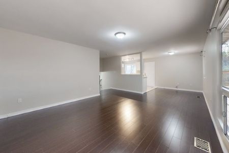 For Lease - 34 Orton Park Unit# Upper, Toronto, Ontario - Photo 5