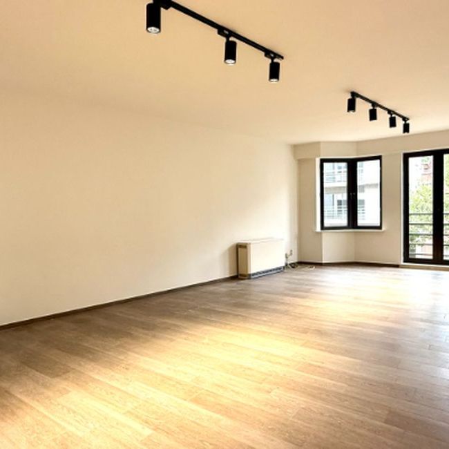 Appartement te huur in Deinze voor € 995 met 2 slaapkamers - Foto 1