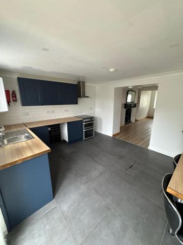 3 bedroom property to rent - Photo 5