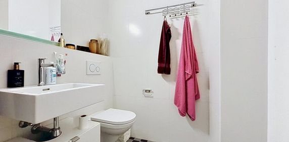 Bel appartement de 2 pièces et rénové au centre ville de Lausanne - Photo 2