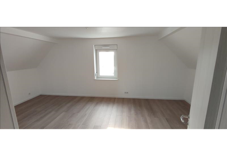 5 pièces - 112 m² - 1er étage - Colocation non autorisée - Photo 3