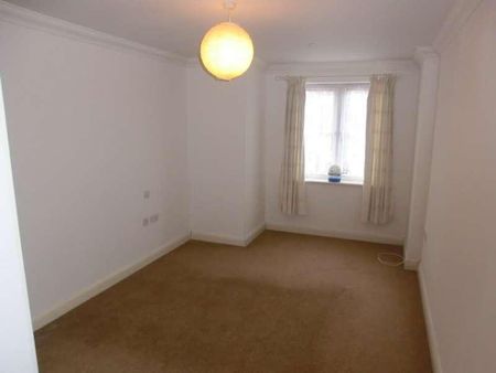 Winn Road Highfield Southampton, SO17 - Photo 2
