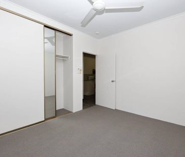 Freshly Updated - Fully Air-Conditioned Family Home in a Quiet Close - Photo 3