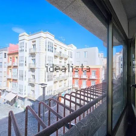 Alquiler de piso en Pz Rey, Del - Photo 1