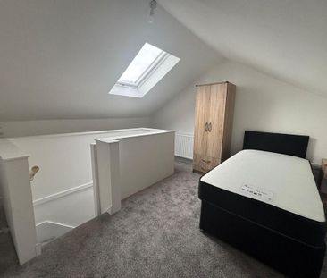 5 bedroom terraced house to rent - Photo 3