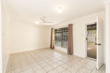 2 Gloucester Crescent, Wulguru - Photo 5