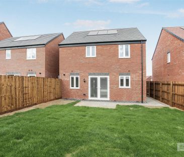 3 bed House - Detached To Let - Photo 6