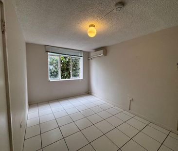 2/25 Fortescue Street, Spring Hill, Qld 4000 - Photo 6