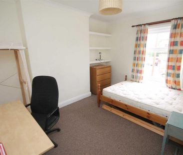 4 bedroom private hall to rent - Photo 6