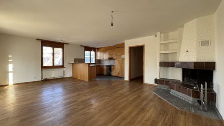 INVITING, BRIGHT, IDYLLIC AND COMFORTABLE - Photo 5