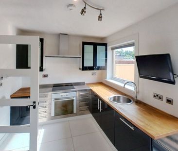 2 bedroom semi-detached house to rent - Photo 6