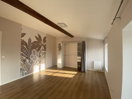 Location Appartement 3 pièces 65m² CASTELNAUDARY 11400 - Photo 5