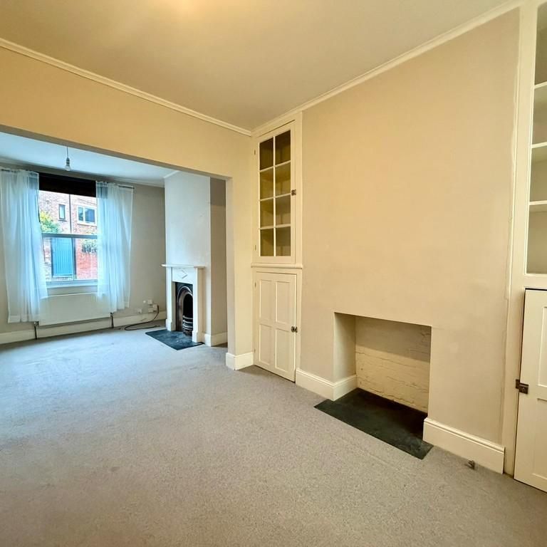 2 bedroom terraced house to rent - Photo 1