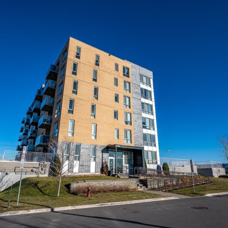 Appartement à louer - Laval (Chomedey) (Autres) - Photo 1