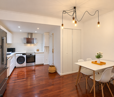 Location Appartement 2 pièces 42m² TOULON 83000 - Photo 3