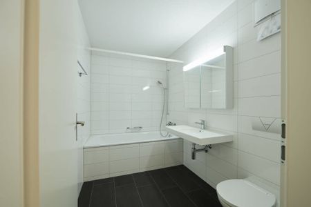 2.5 Zimmer, 47 m², 4. Stock - Photo 3