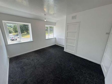 Fairhaven Green, Bradford, BD10 - Photo 2