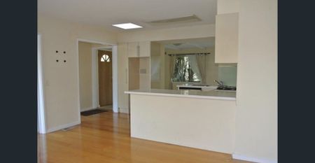 Spacious 3 Bedroom Home In A Great Location - Photo 4