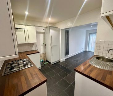 2 bedroom terraced house to rent - Photo 6