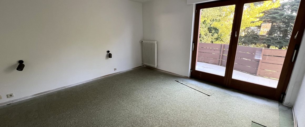 Seligenstadt: Großzügiges Zweifamilienhaus mit Garten und Sauna - Foto 1