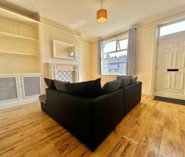 2 bedroom terraced house to rent - Photo 3