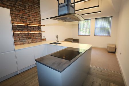 St. Anns Square, Manchester - Photo 4